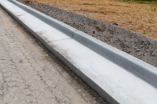 Cost of Concrete Curbing Repair in Kernersville